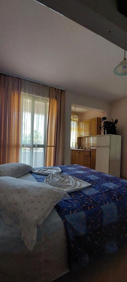 Villa Madani Драч Екстериор снимка
